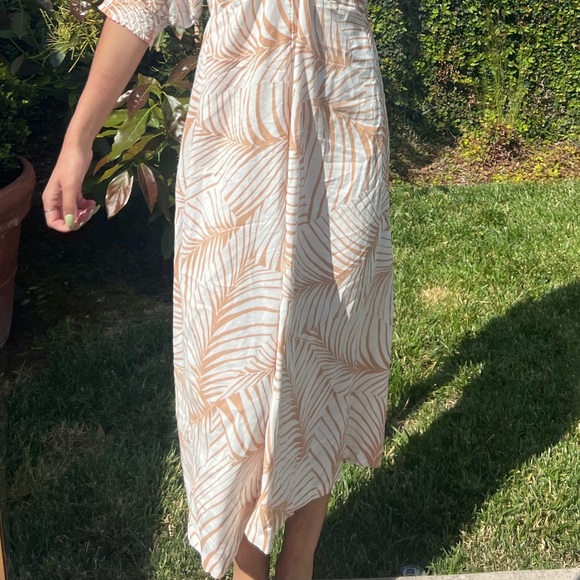 Roxy Dress - Picture 2 of 8